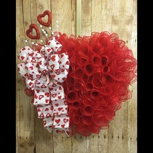 Valentines Deco Mesh Heart Wreath